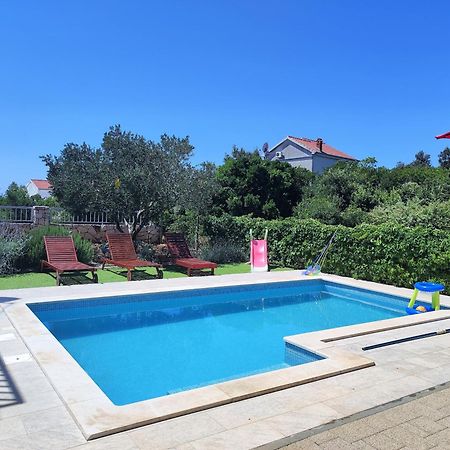 Holiday House Nena With Pool Винишче Экстерьер фото
