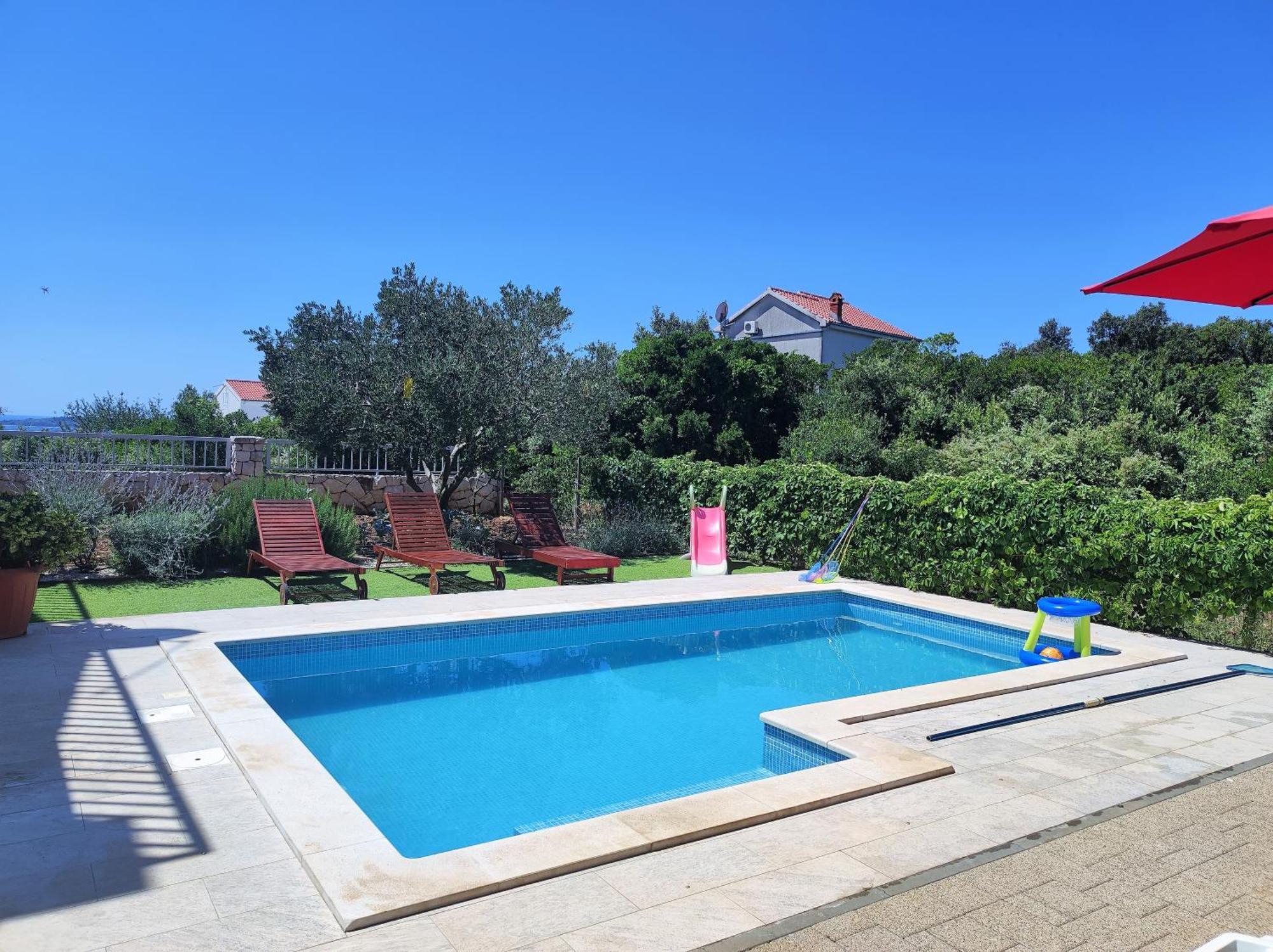 Holiday House Nena With Pool Винишче Экстерьер фото